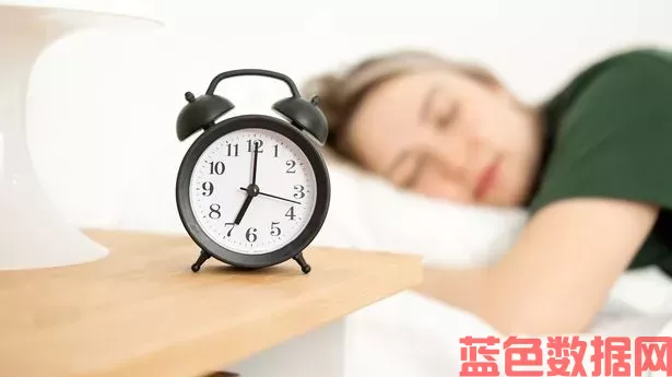 专家对睡眠不足7小时的人发出“危及生命”的警告