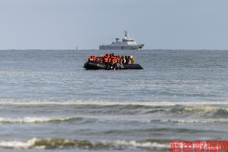 8人在试图穿越英吉利海峡前往英国时死亡