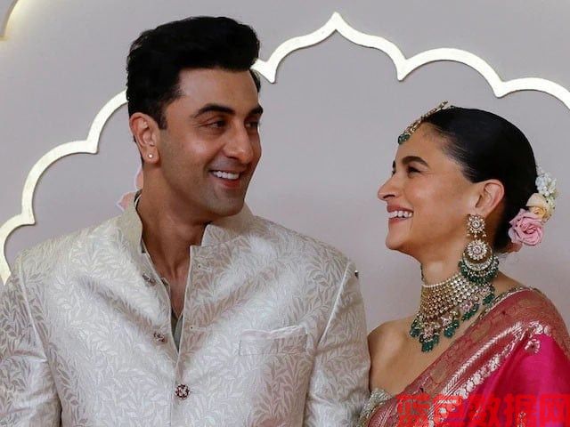 谁更富有:Alia Bhatt还是Ranbir Kapoor?