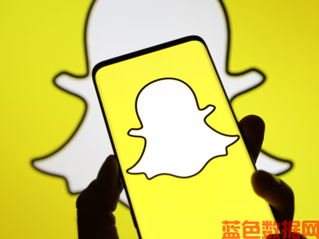 Snapchat的新“脚步”功能可以追踪位置历史